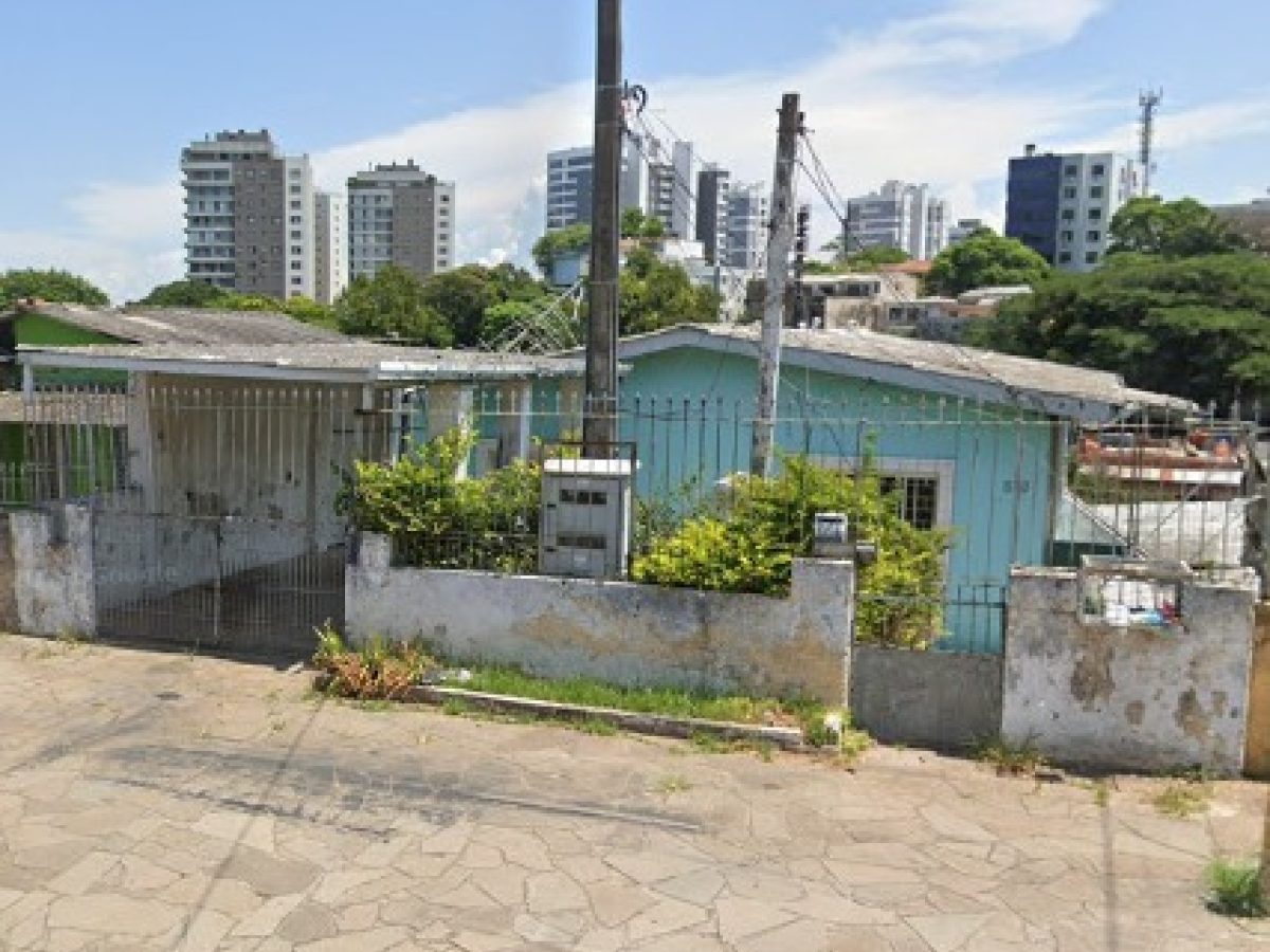 Casa para alugar com 158m², 4 quartos no bairro Vila Jardim em Porto Alegre - Foto 1