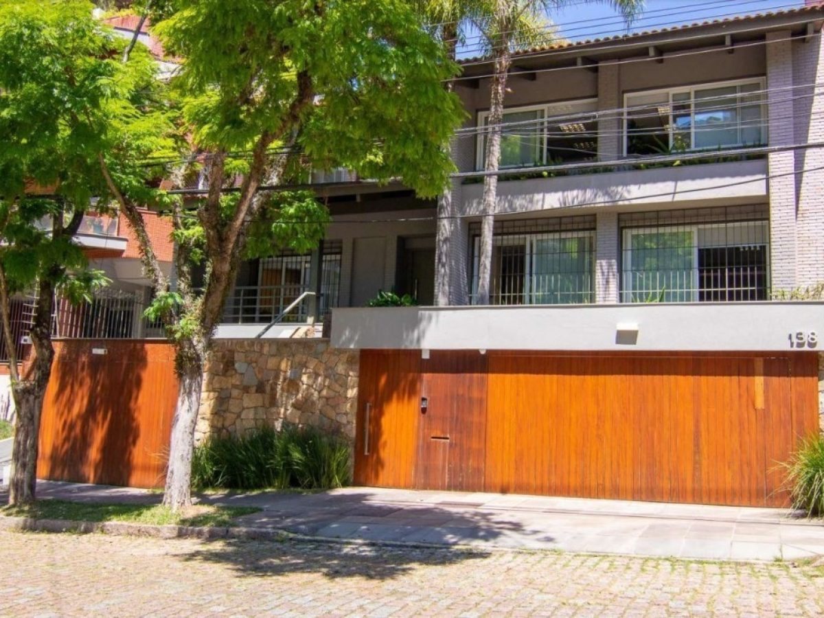 Casa Comercial para alugar com 464m², 10 quartos no bairro Bela Vista em Porto Alegre - Foto 1