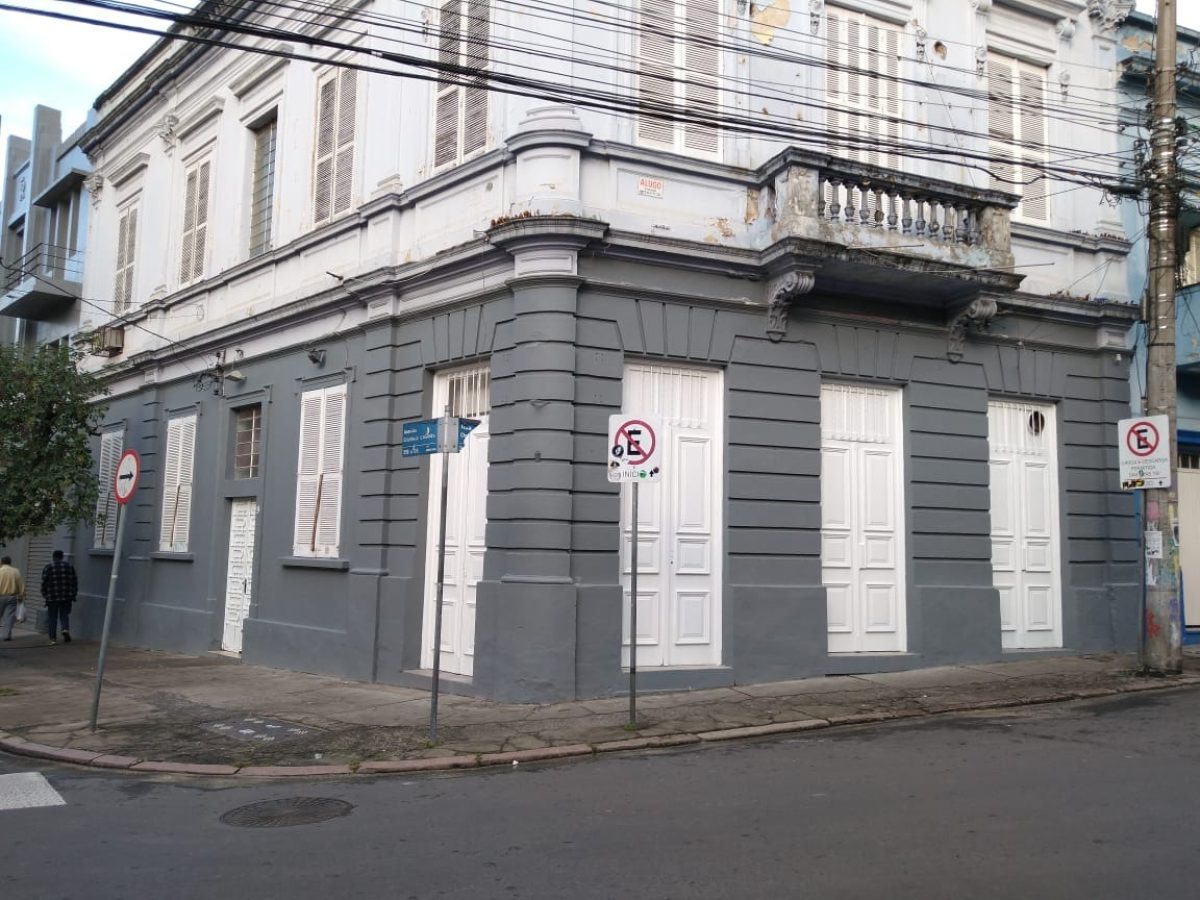 Prédio para alugar com 200m² no bairro Moinhos de Vento em Porto Alegre - Foto 1