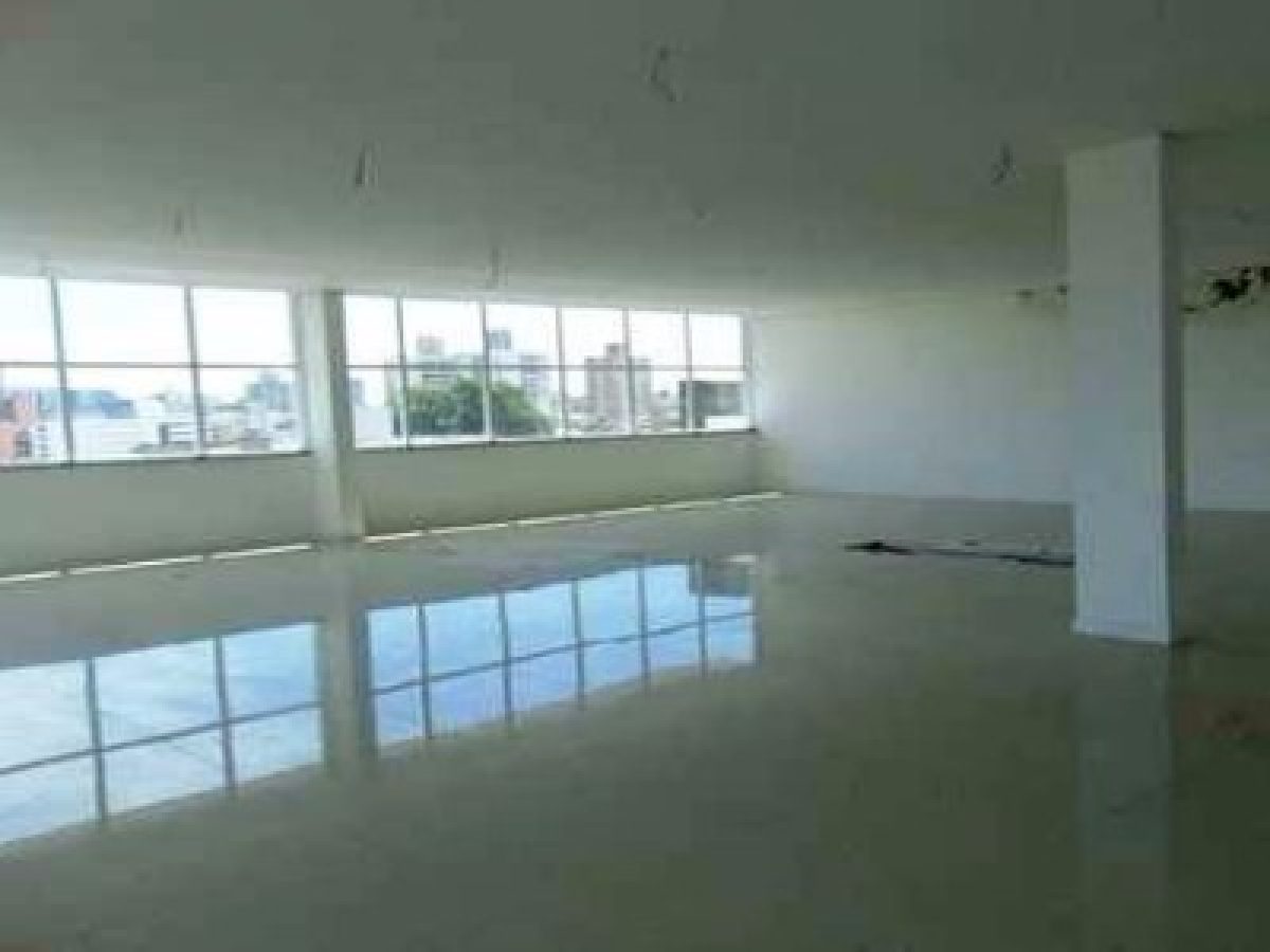 Sala para alugar com 216m² no bairro Azenha em Porto Alegre - Foto 1