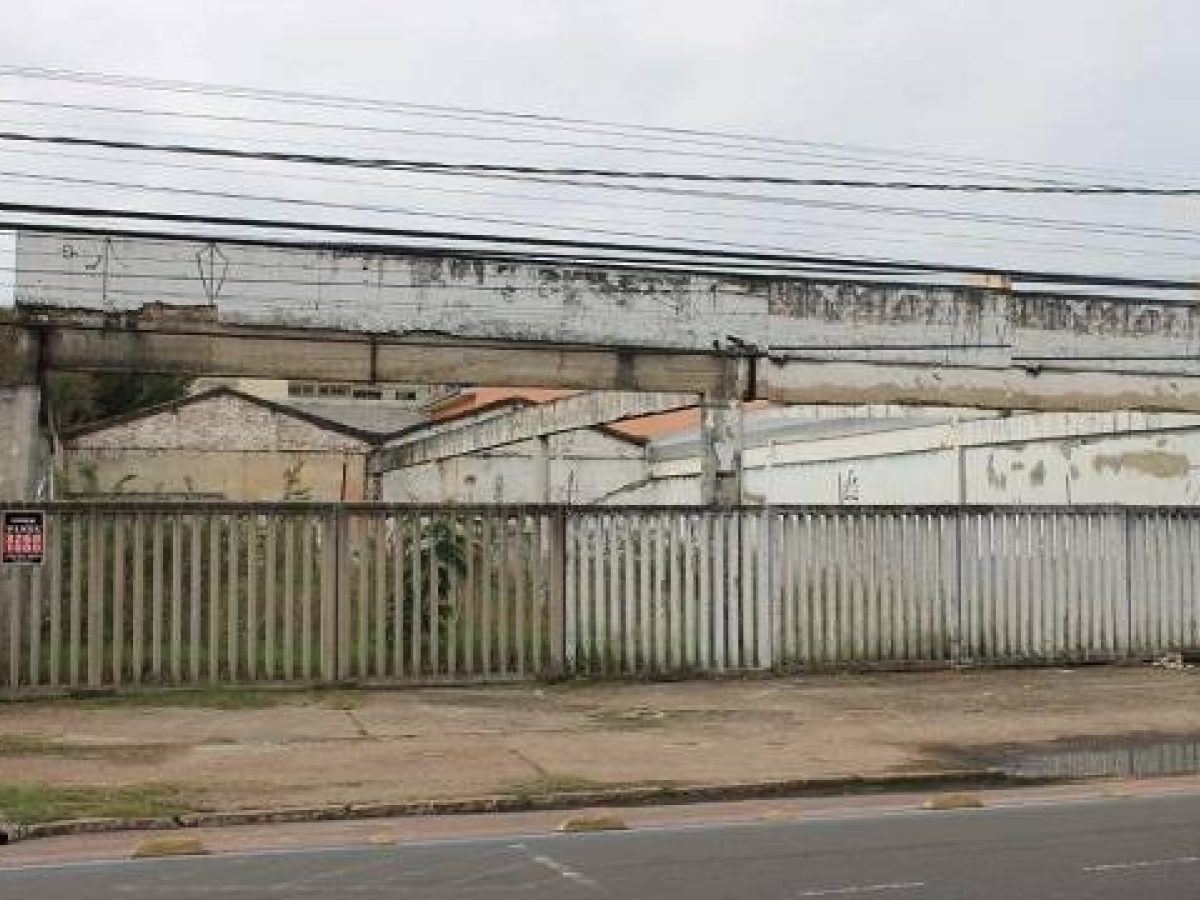 Terreno para alugar com 680m² no bairro Cristal em Porto Alegre - Foto 1