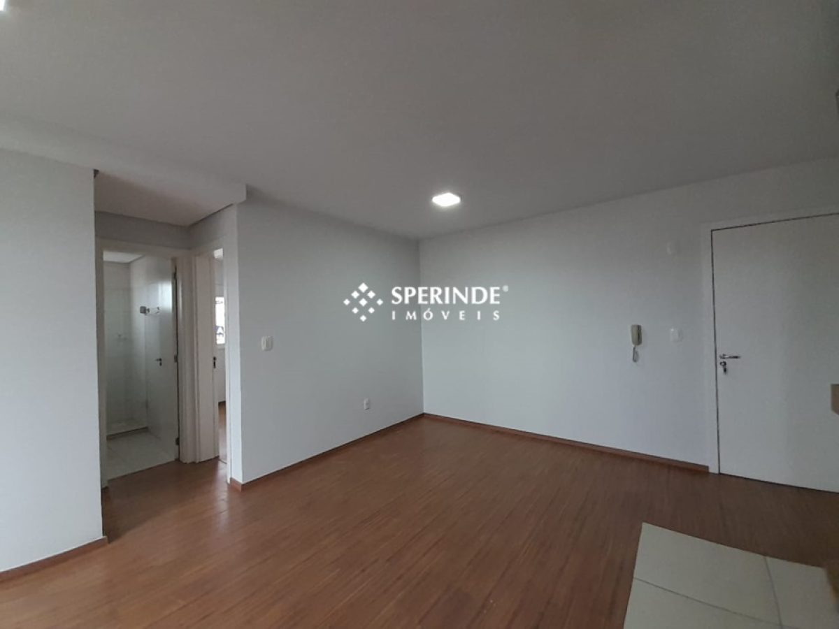 Apartamento para alugar com 60m², 2 quartos, 1 vaga no bairro São Leopoldo em Caxias do Sul - Foto 1