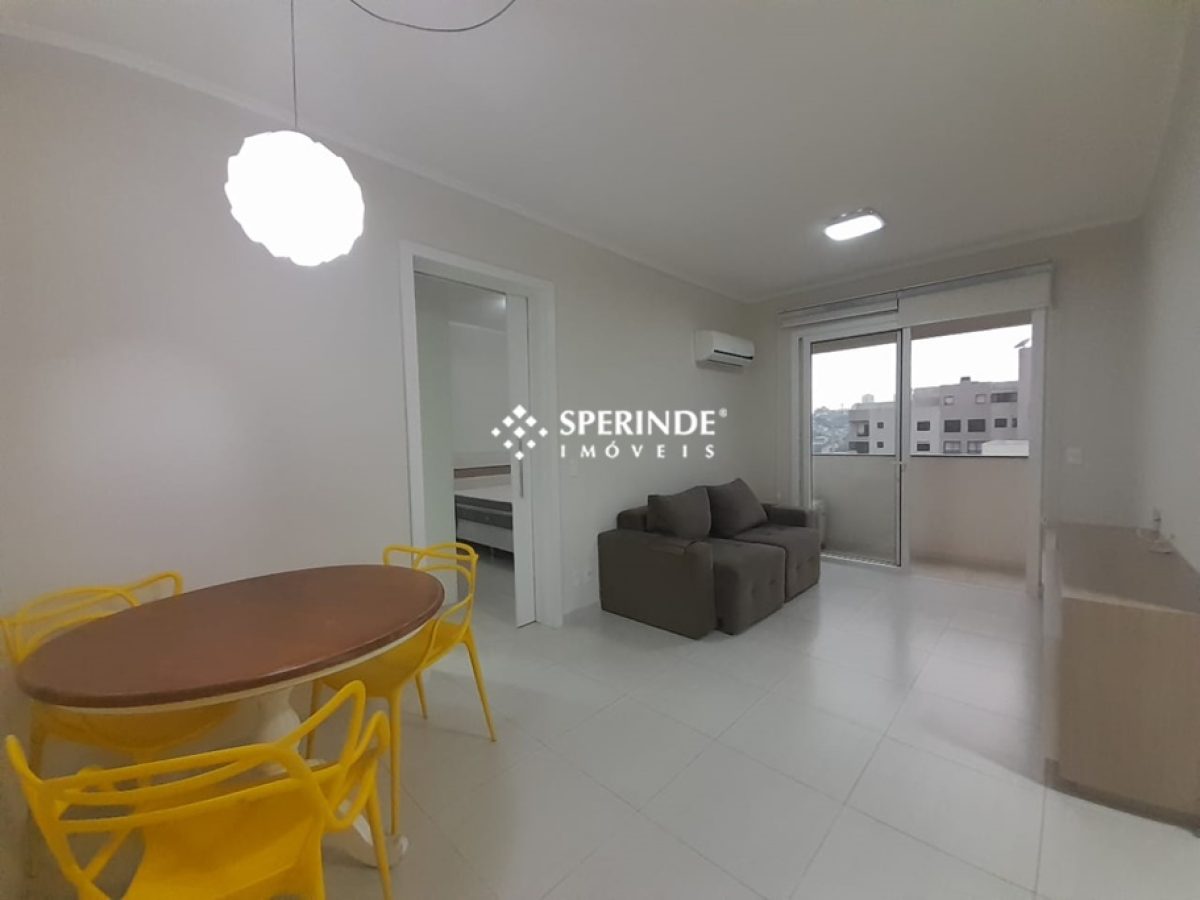 Apartamento para alugar com 50m², 1 quarto, 1 vaga no bairro Centro em Caxias do Sul - Foto 1