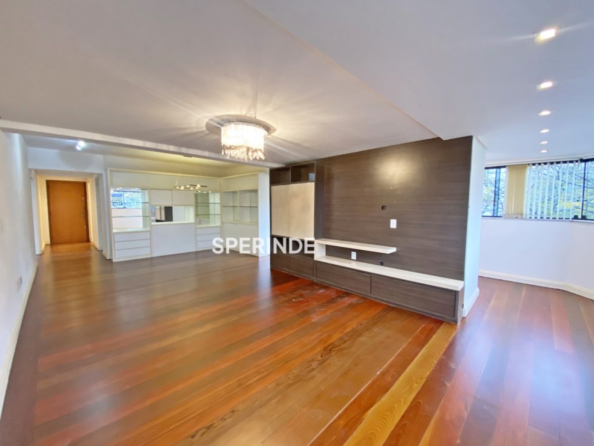 Apartamento para alugar com 130m², 3 quartos, 2 vagas no bairro Higienópolis em Porto Alegre - Foto 1