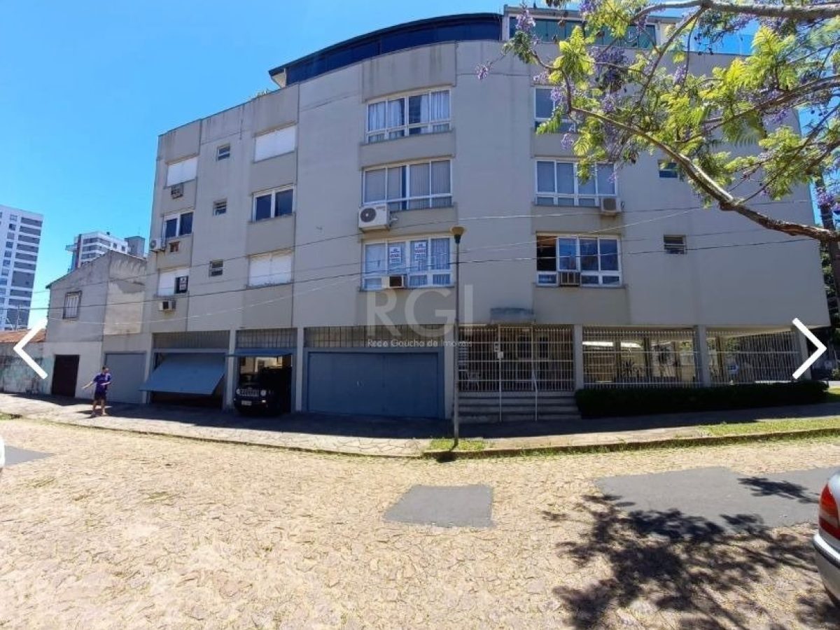 Apartamento à venda com 122m², 3 quartos, 2 vagas no bairro Vila Ipiranga em Porto Alegre - Foto 1