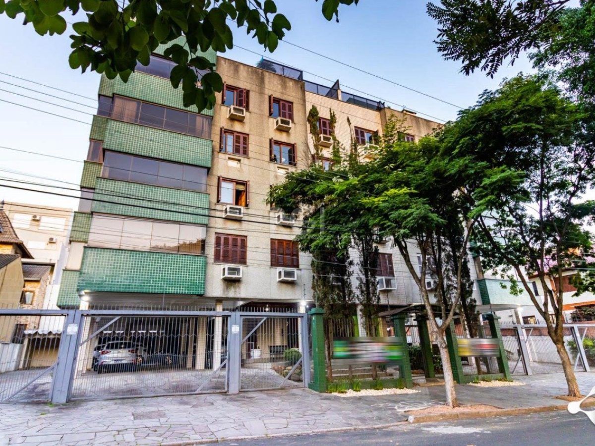 Apartamento à venda com 104m², 3 quartos, 1 suíte, 2 vagas no bairro Jardim Itu em Porto Alegre - Foto 1