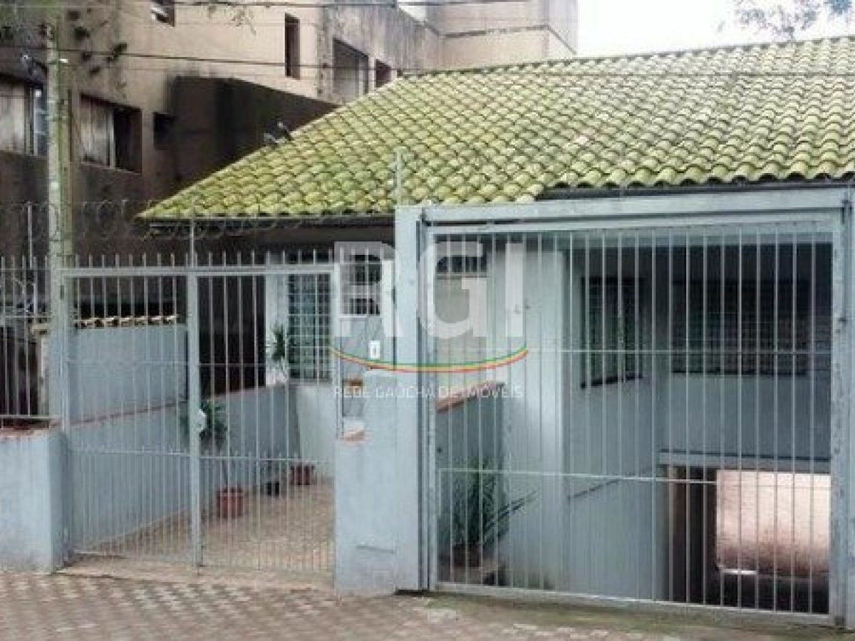 Predio à venda com 108m², 3 quartos, 1 suíte, 10 vagas no bairro Partenon em Porto Alegre - Foto 1