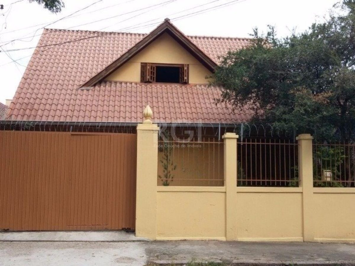 Casa à venda com 250m², 3 quartos, 1 suíte, 2 vagas no bairro Jardim Botânico em Porto Alegre - Foto 1