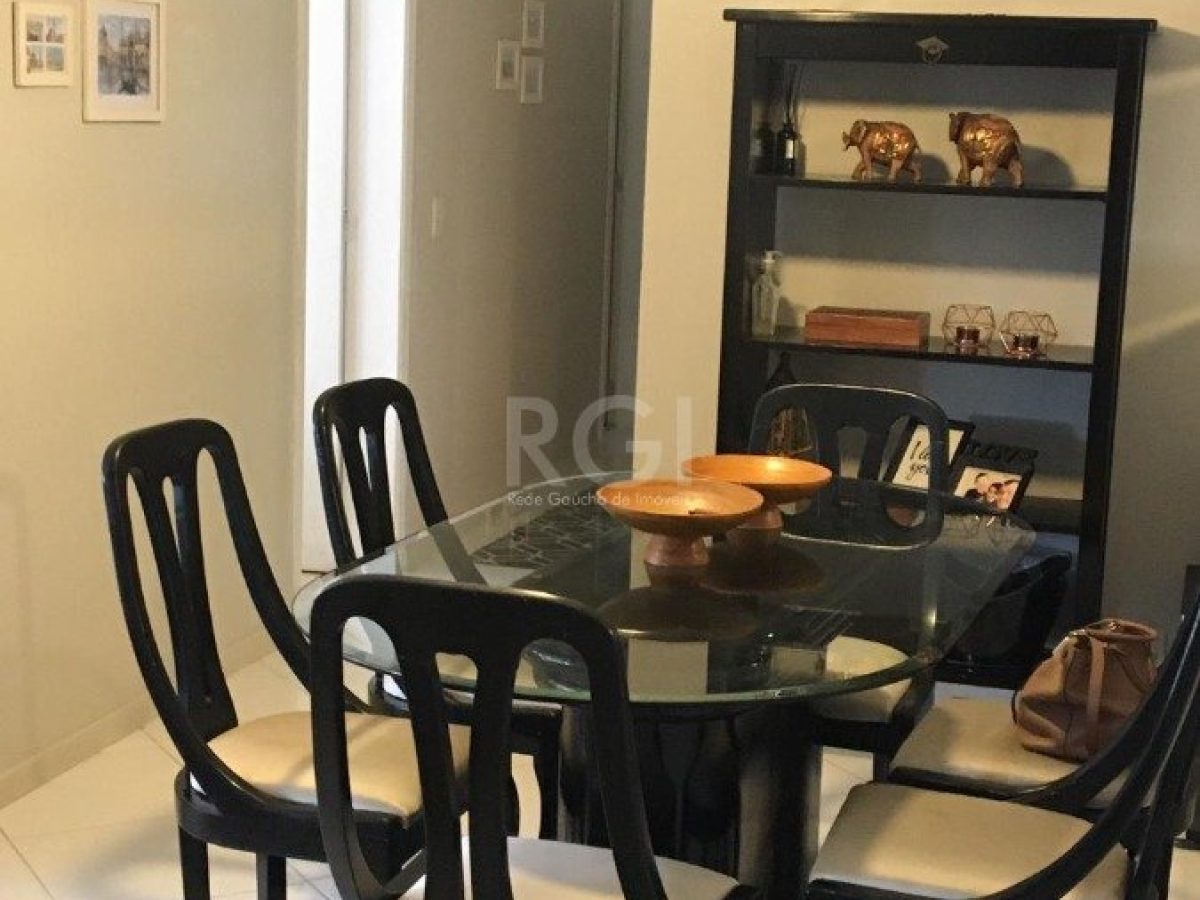 Apartamento à venda com 85m², 3 quartos, 1 suíte, 1 vaga no bairro Vila Ipiranga em Porto Alegre - Foto 1