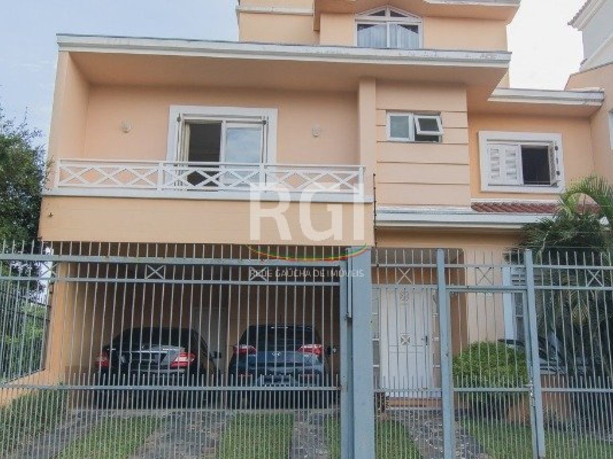 Casa à venda com 187m², 3 quartos, 1 suíte, 2 vagas no bairro Ipanema em Porto Alegre - Foto 1