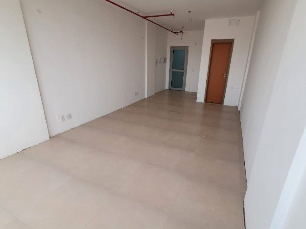 Conjunto/Sala à venda com 47m², 1 vaga no bairro Floresta em Porto Alegre - Foto 1