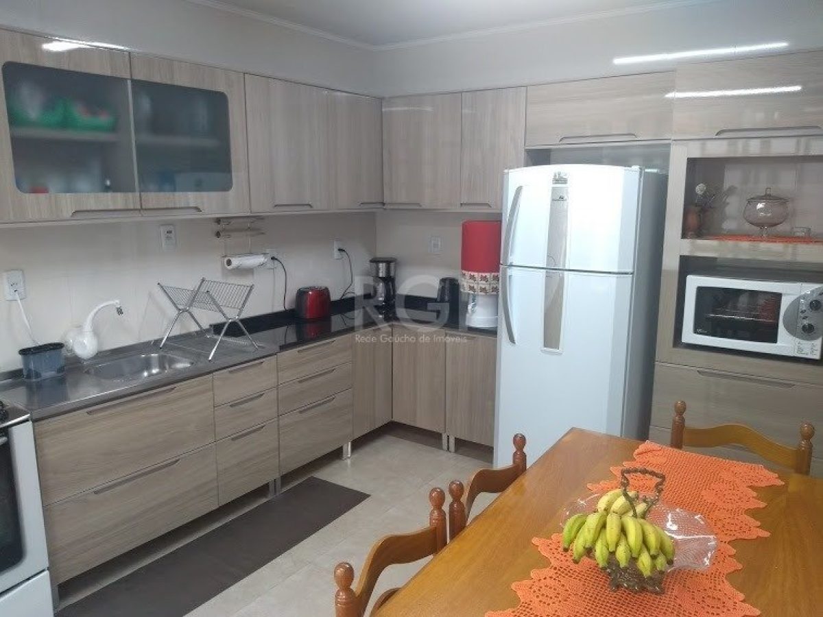 Apartamento à venda com 125m², 3 quartos, 1 suíte, 1 vaga no bairro Petrópolis em Porto Alegre - Foto 1