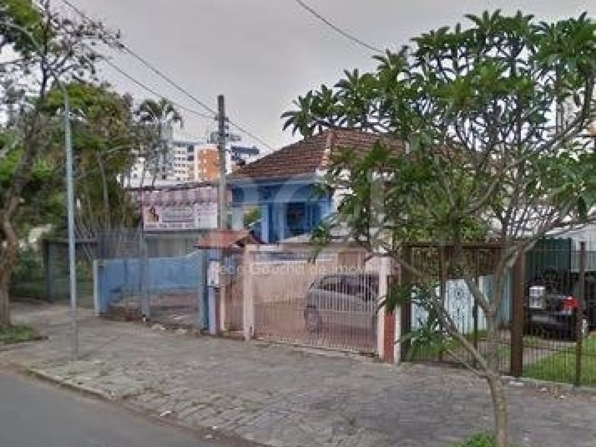 Casa à venda com 120m², 3 quartos, 4 vagas no bairro Santana em Porto Alegre - Foto 1