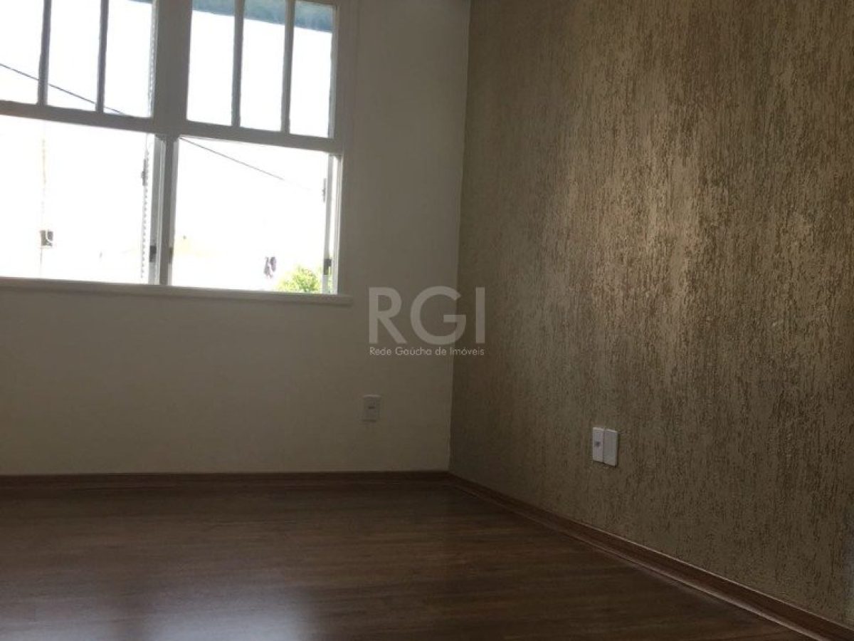 Apartamento à venda com 77m², 3 quartos, 1 vaga no bairro Jardim Lindóia em Porto Alegre - Foto 1