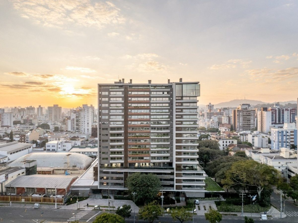 Apartamento à venda com 173m², 4 quartos, 3 suítes, 3 vagas no bairro Menino Deus em Porto Alegre - Foto 1