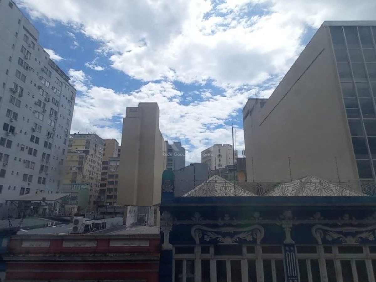 Conjunto/Sala à venda com 157m² no bairro Centro Histórico em Porto Alegre - Foto 1