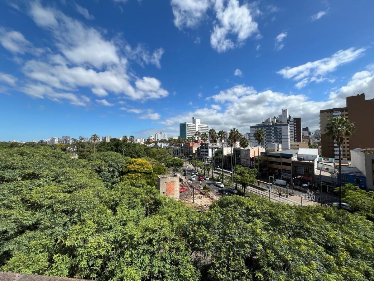 Conjunto/Sala à venda com 57m² no bairro Farroupilha em Porto Alegre - Foto 1