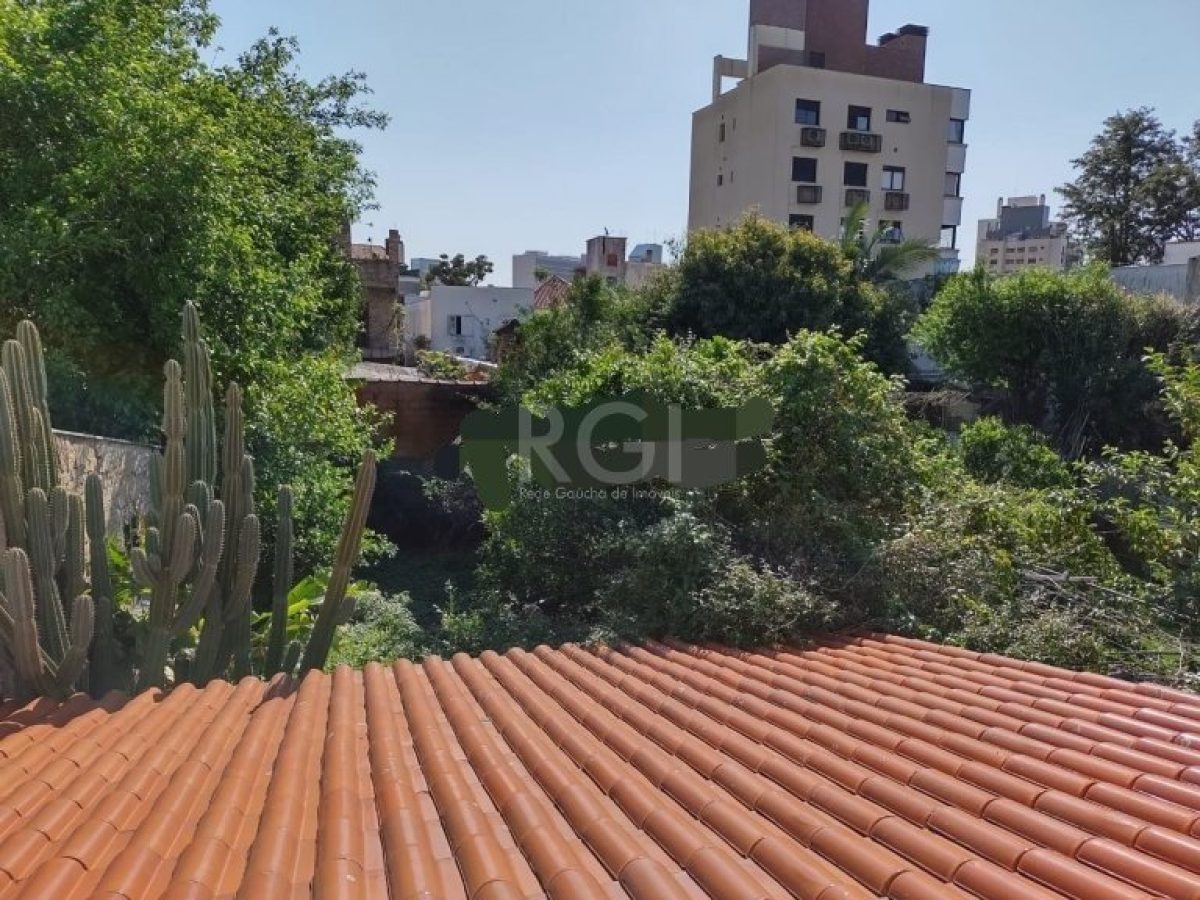 Casa à venda com 181m², 4 quartos, 1 vaga no bairro Rio Branco em Porto Alegre - Foto 1