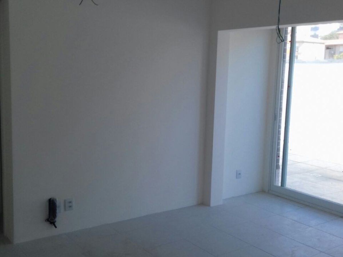 Apartamento à venda com 31m², 1 quarto, 1 vaga no bairro Santo Antônio em Porto Alegre - Foto 1