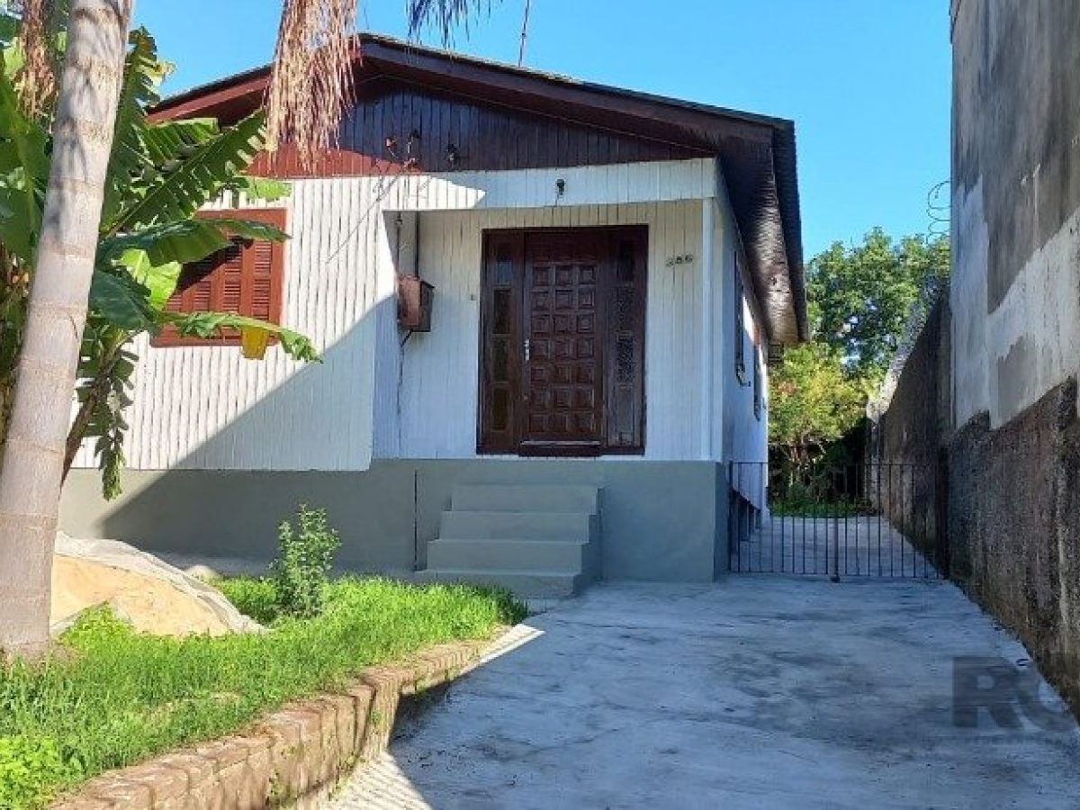 Casa à venda com 57m², 2 quartos, 1 vaga no bairro Jardim Itu em Porto Alegre - Foto 1