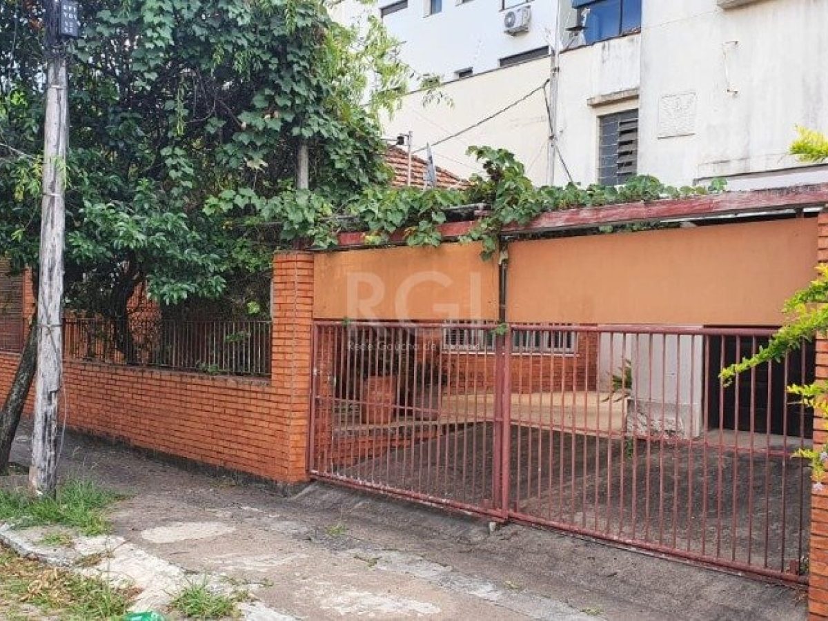 Casa à venda com 167m², 3 quartos, 2 vagas no bairro Passo d'Areia em Porto Alegre - Foto 1