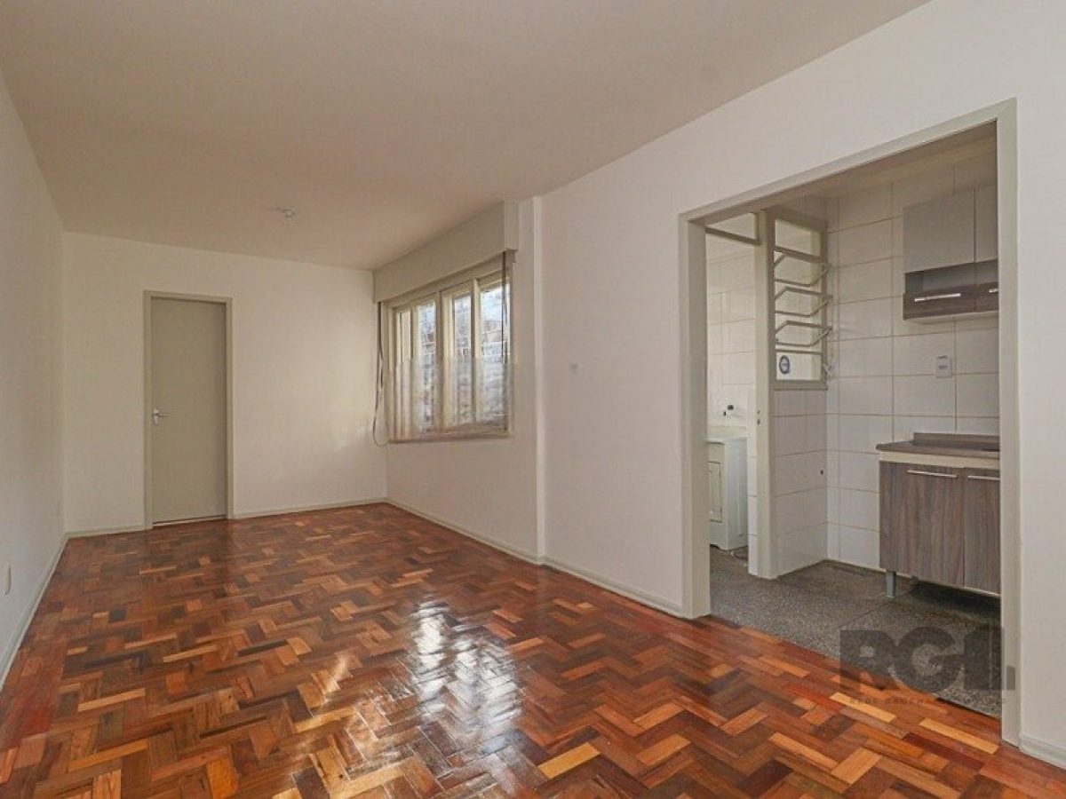 Apartamento à venda com 32m², 1 quarto, 1 vaga no bairro Vila Ipiranga em Porto Alegre - Foto 1