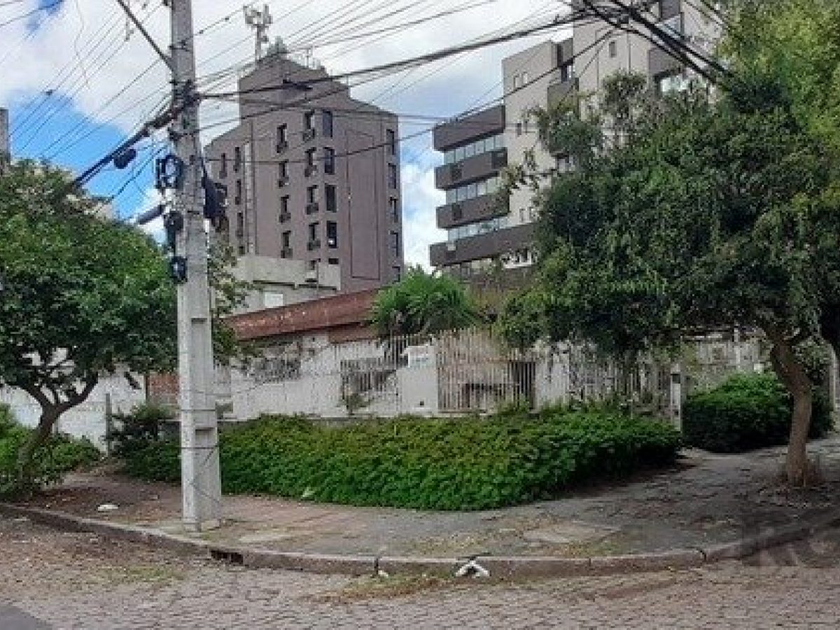 Casa à venda com 120m², 2 quartos, 2 vagas no bairro Santana em Porto Alegre - Foto 1