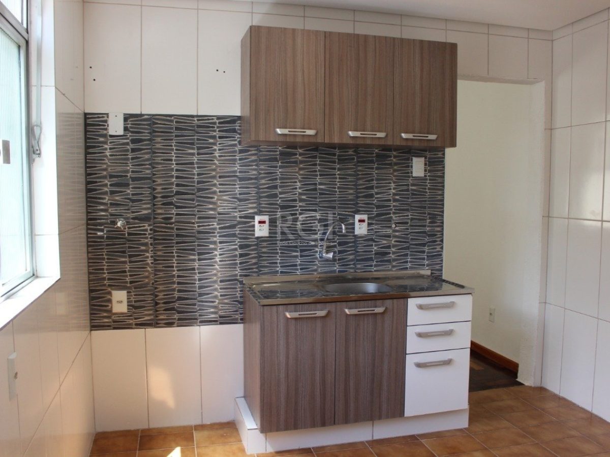 Apartamento à venda com 56m², 2 quartos no bairro Azenha em Porto Alegre - Foto 1