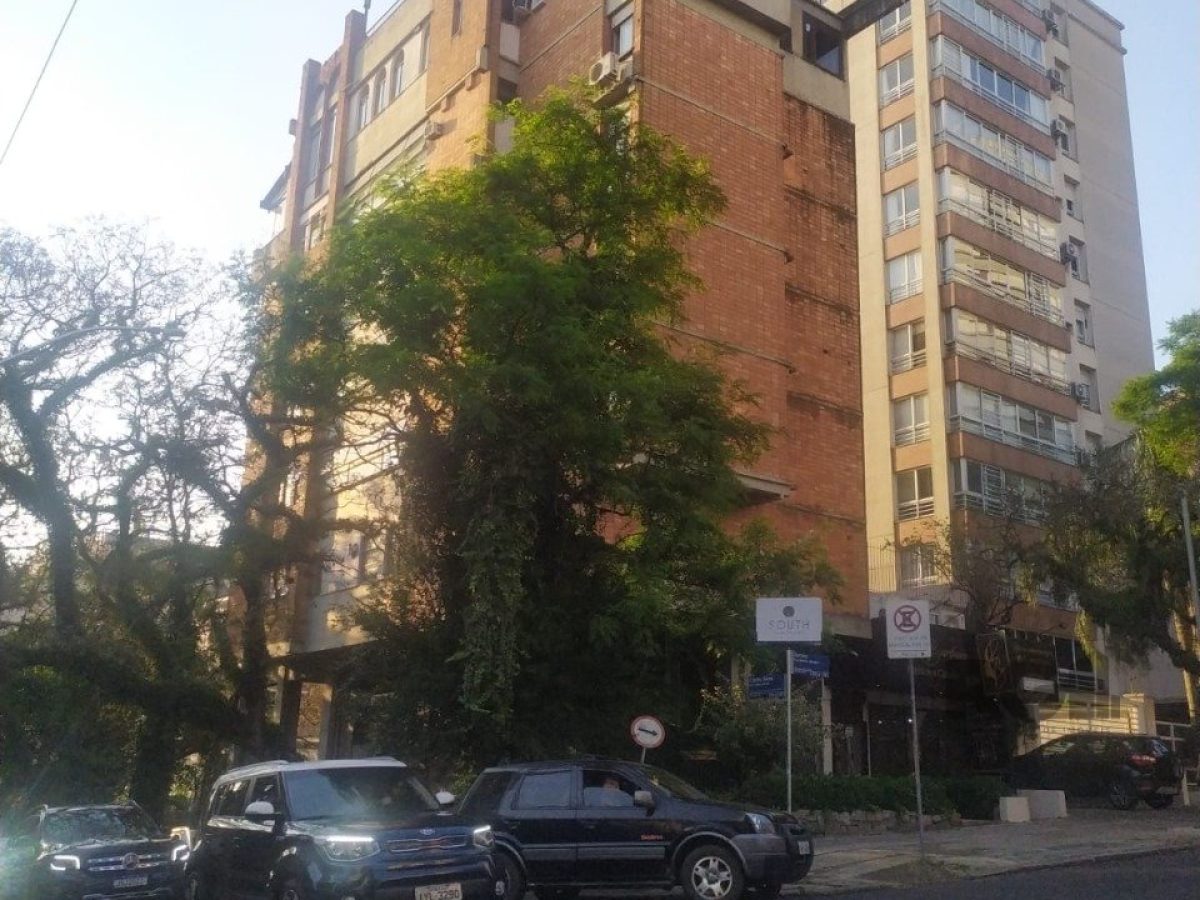 Apartamento à venda com 170m², 4 quartos, 1 suíte, 1 vaga no bairro Rio Branco em Porto Alegre - Foto 1