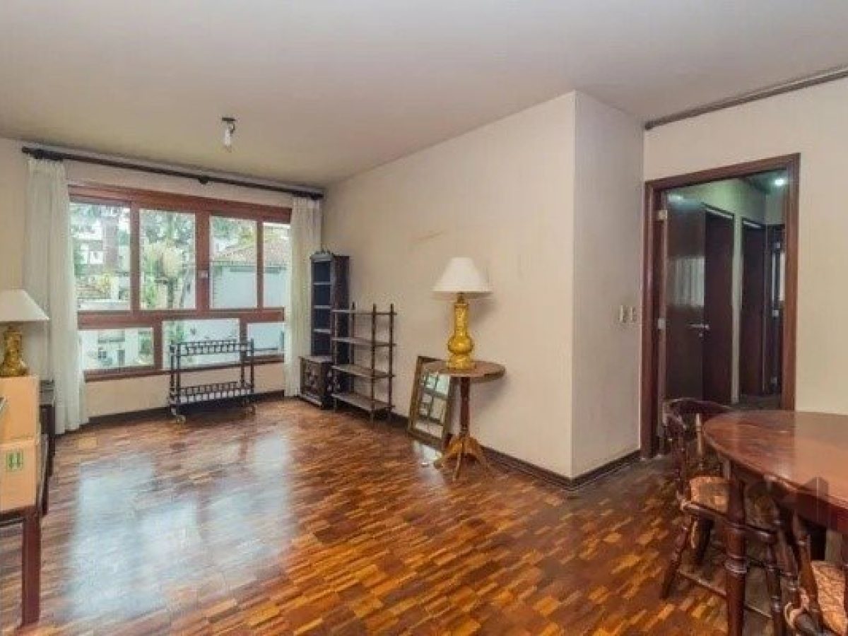 Apartamento à venda com 110m², 3 quartos, 1 suíte, 1 vaga no bairro Auxiliadora em Porto Alegre - Foto 1