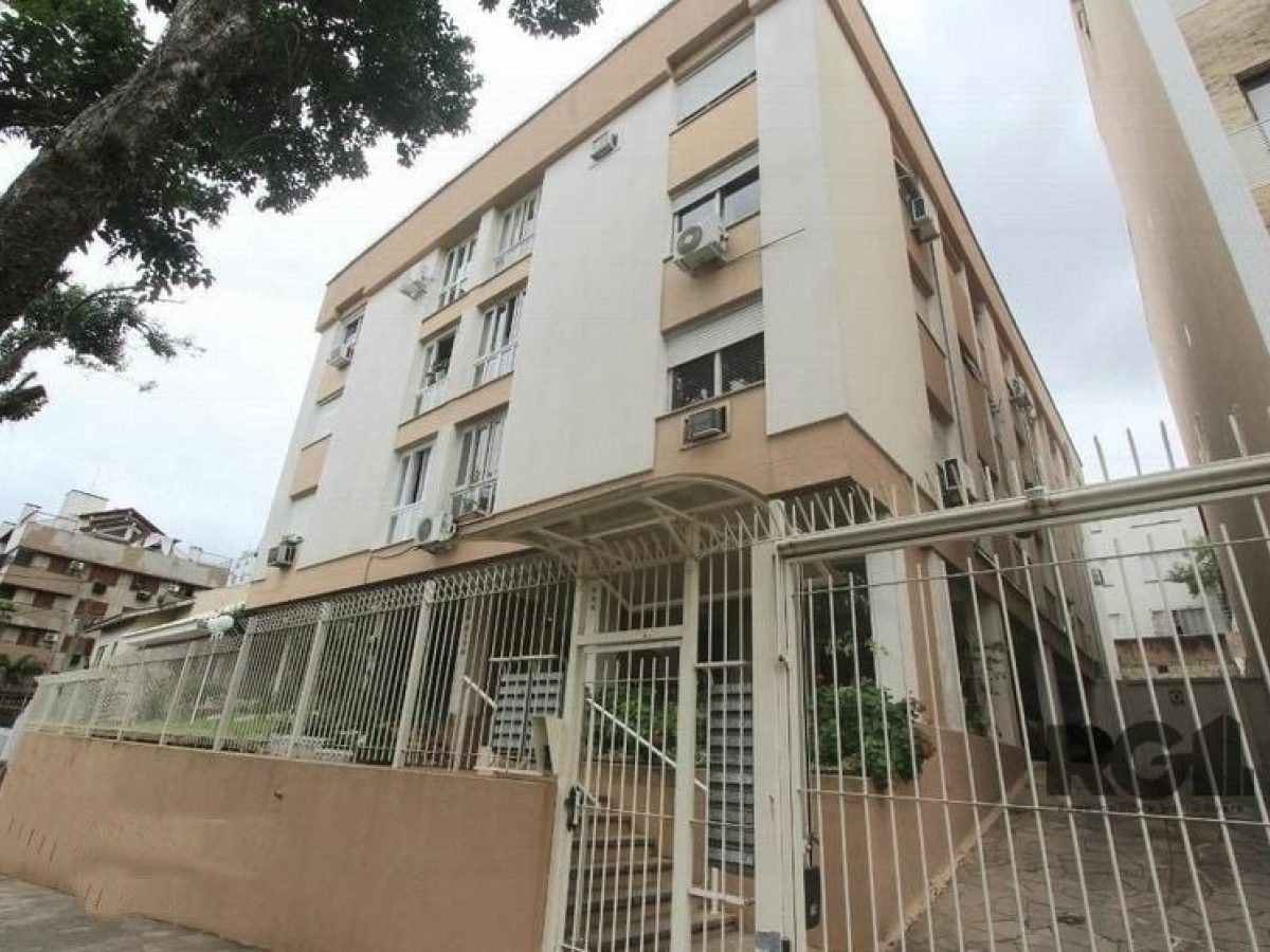 Apartamento à venda com 79m², 2 quartos, 1 suíte no bairro Petrópolis em Porto Alegre - Foto 1