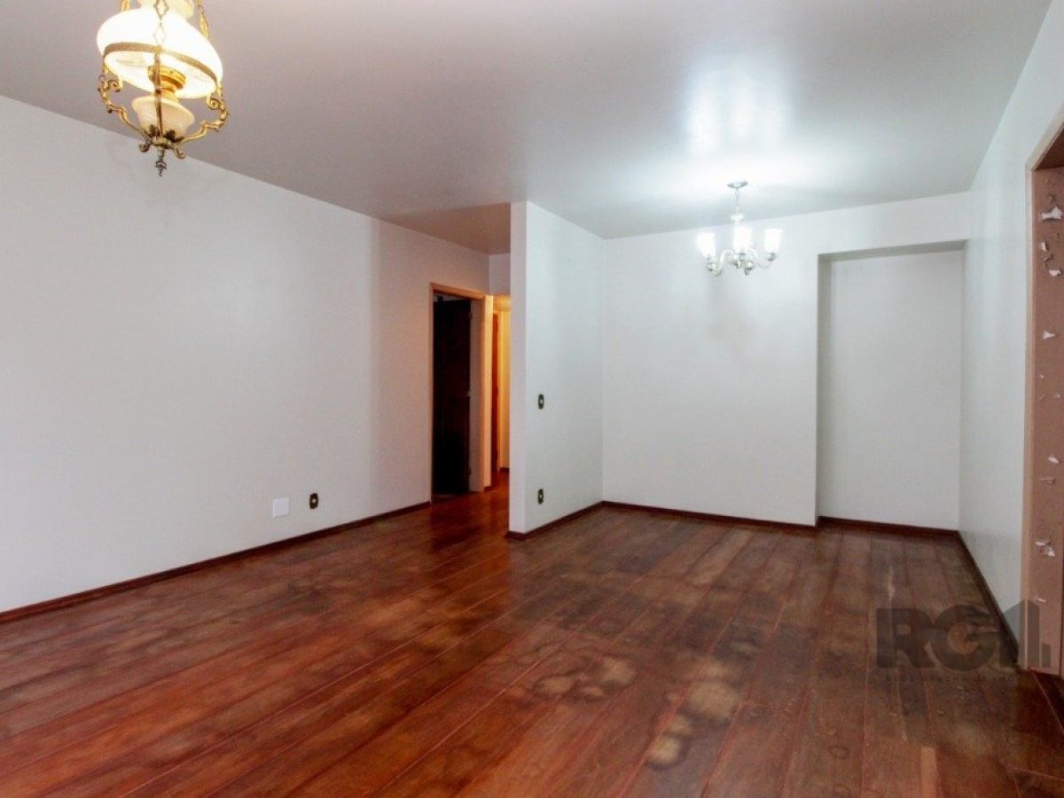 Apartamento à venda com 113m², 3 quartos, 1 suíte, 2 vagas no bairro Auxiliadora em Porto Alegre - Foto 1