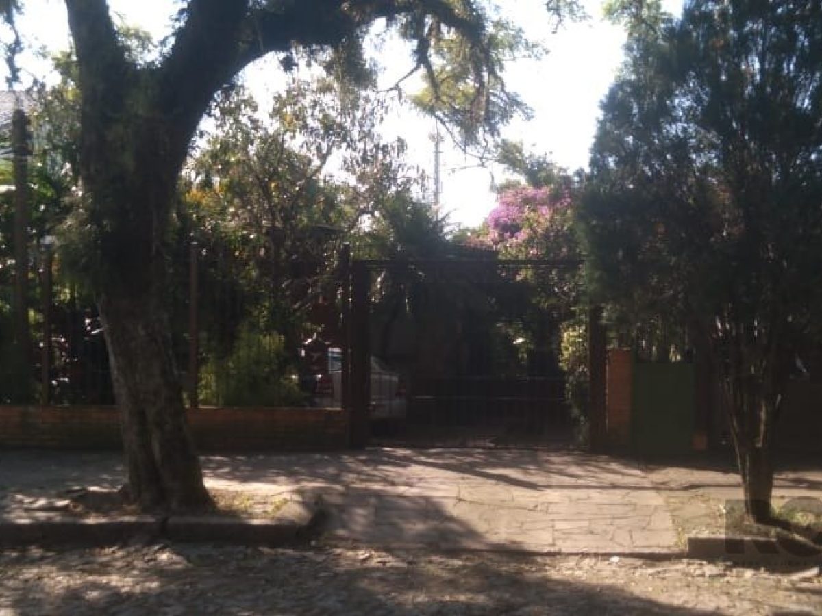 Casa à venda com 150m², 3 quartos no bairro Ipanema em Porto Alegre - Foto 1