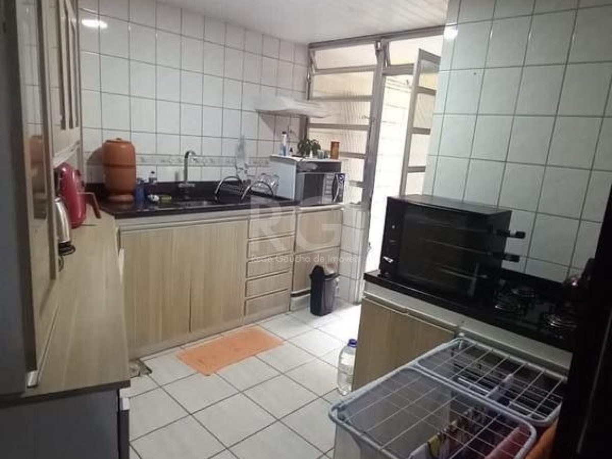 Apartamento à venda com 72m², 2 quartos no bairro Navegantes em Porto Alegre - Foto 1