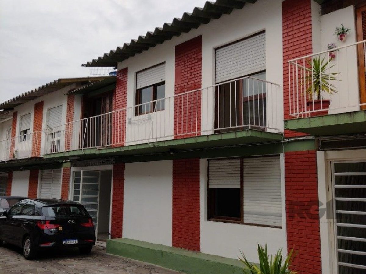 Casa Condominio à venda com 88m², 3 quartos, 1 suíte, 3 vagas no bairro Cristal em Porto Alegre - Foto 1