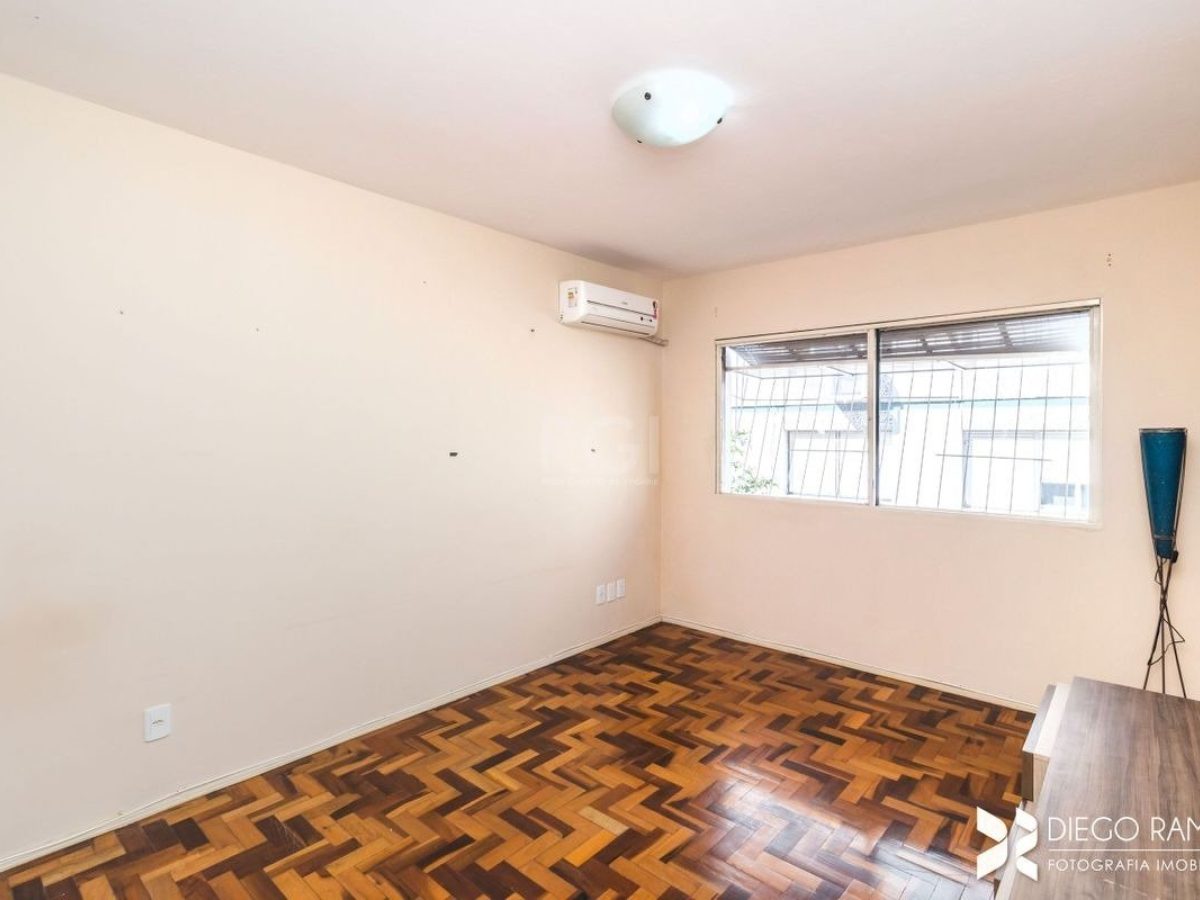 Apartamento à venda com 82m², 3 quartos, 1 suíte, 1 vaga no bairro Menino Deus em Porto Alegre - Foto 1