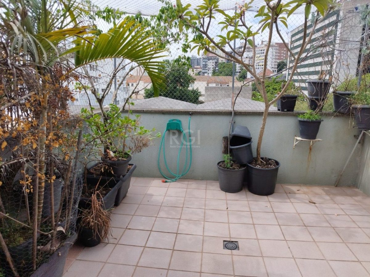 Cobertura à venda com 91m², 2 quartos no bairro Floresta em Porto Alegre - Foto 1