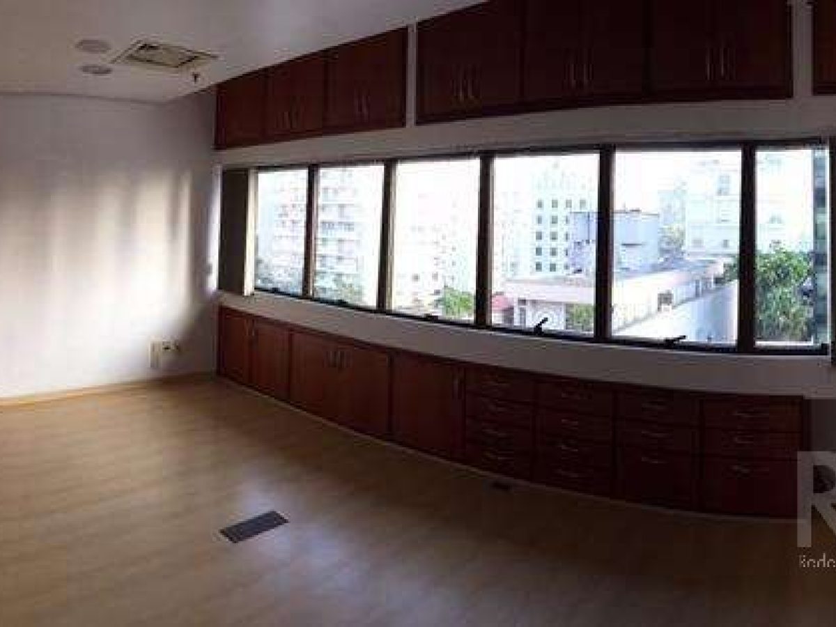 Conjunto/Sala à venda com 33m², 1 vaga no bairro Moinhos de Vento em Porto Alegre - Foto 1