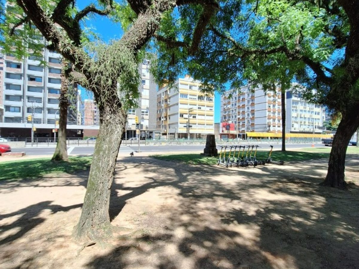 Apartamento à venda com 107m², 3 quartos, 1 vaga no bairro Cidade Baixa em Porto Alegre - Foto 1