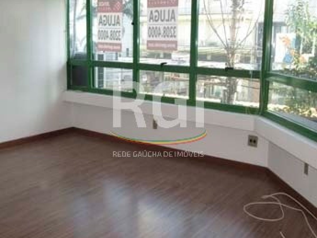 Conjunto/Sala à venda com 32m² no bairro Petrópolis em Porto Alegre - Foto 1