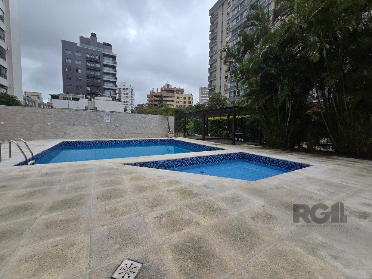 Apartamento à venda com 101m², 3 quartos, 1 suíte, 1 vaga no bairro Bela Vista em Porto Alegre - Foto 1