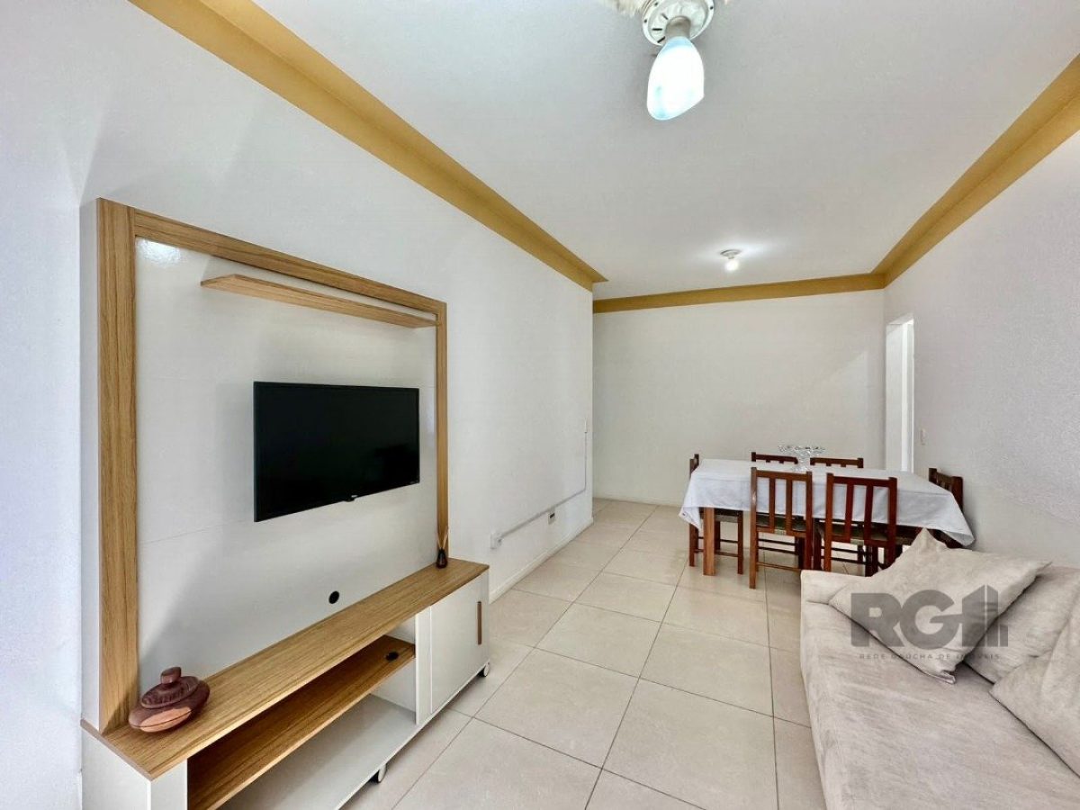 Apartamento à venda com 73m², 2 quartos, 1 suíte no bairro Centro em Capão da Canoa - Foto 1