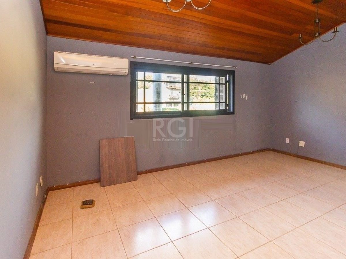 Casa Condominio à venda com 283m², 4 quartos, 4 suítes, 3 vagas no bairro Chácara das Pedras em Porto Alegre - Foto 1