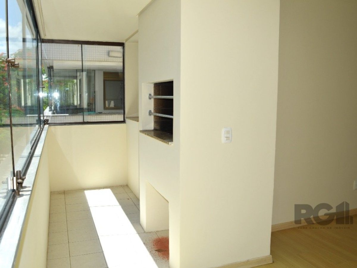 Apartamento à venda com 87m², 2 quartos, 1 suíte, 1 vaga no bairro Santana em Porto Alegre - Foto 1