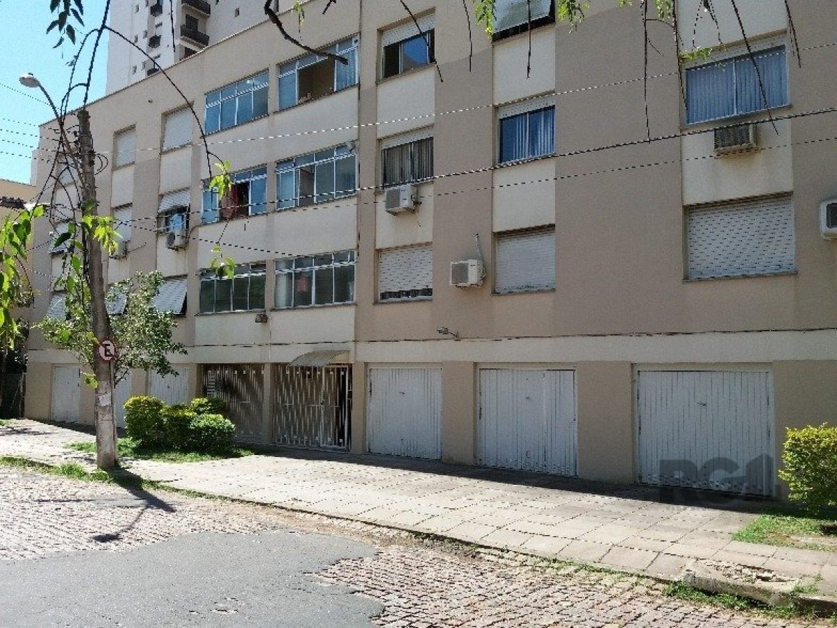 Apartamento à venda com 78m², 3 quartos no bairro Passo d'Areia em Porto Alegre - Foto 1