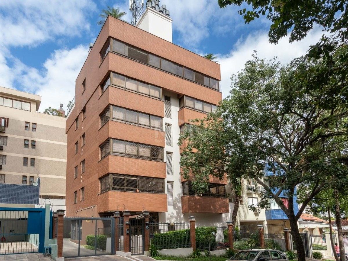 Cobertura à venda com 444m², 3 quartos, 1 suíte, 4 vagas no bairro Tristeza em Porto Alegre - Foto 1