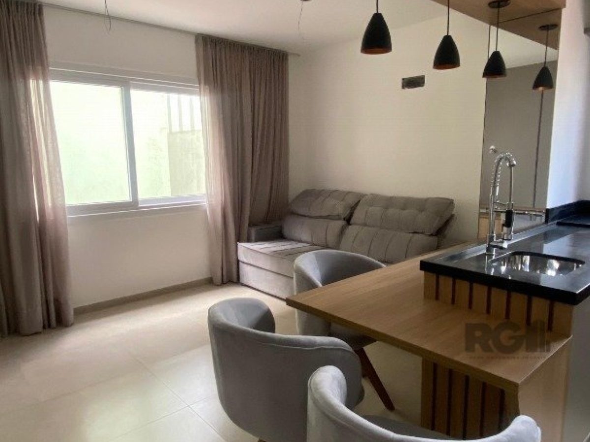 Apartamento à venda com 80m², 2 quartos, 2 suítes, 1 vaga no bairro Centro em Capão da Canoa - Foto 1