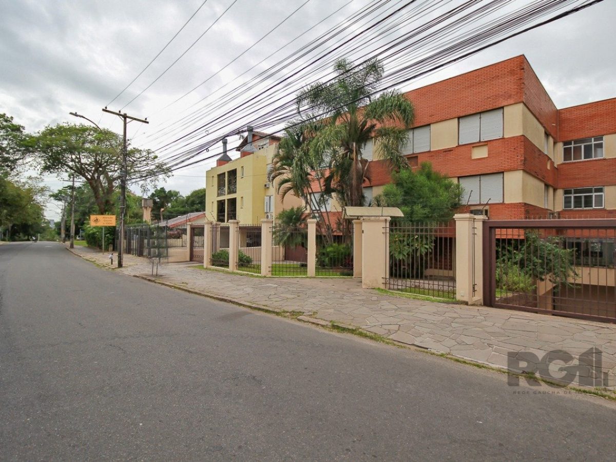 Apartamento à venda com 142m², 3 quartos, 1 suíte, 2 vagas no bairro Santa Tereza em Porto Alegre - Foto 1