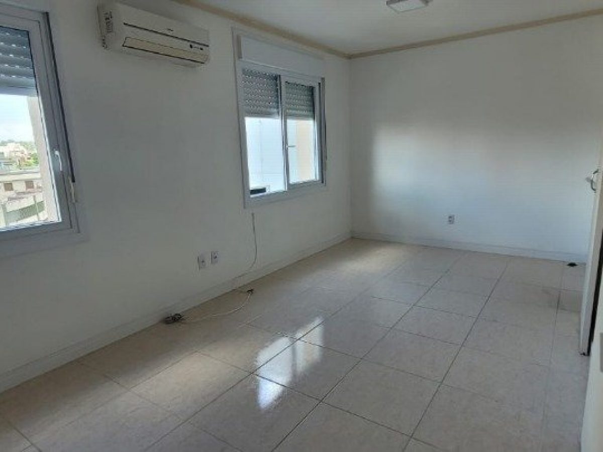 Apartamento JK à venda com 32m², 1 quarto no bairro Azenha em Porto Alegre - Foto 1