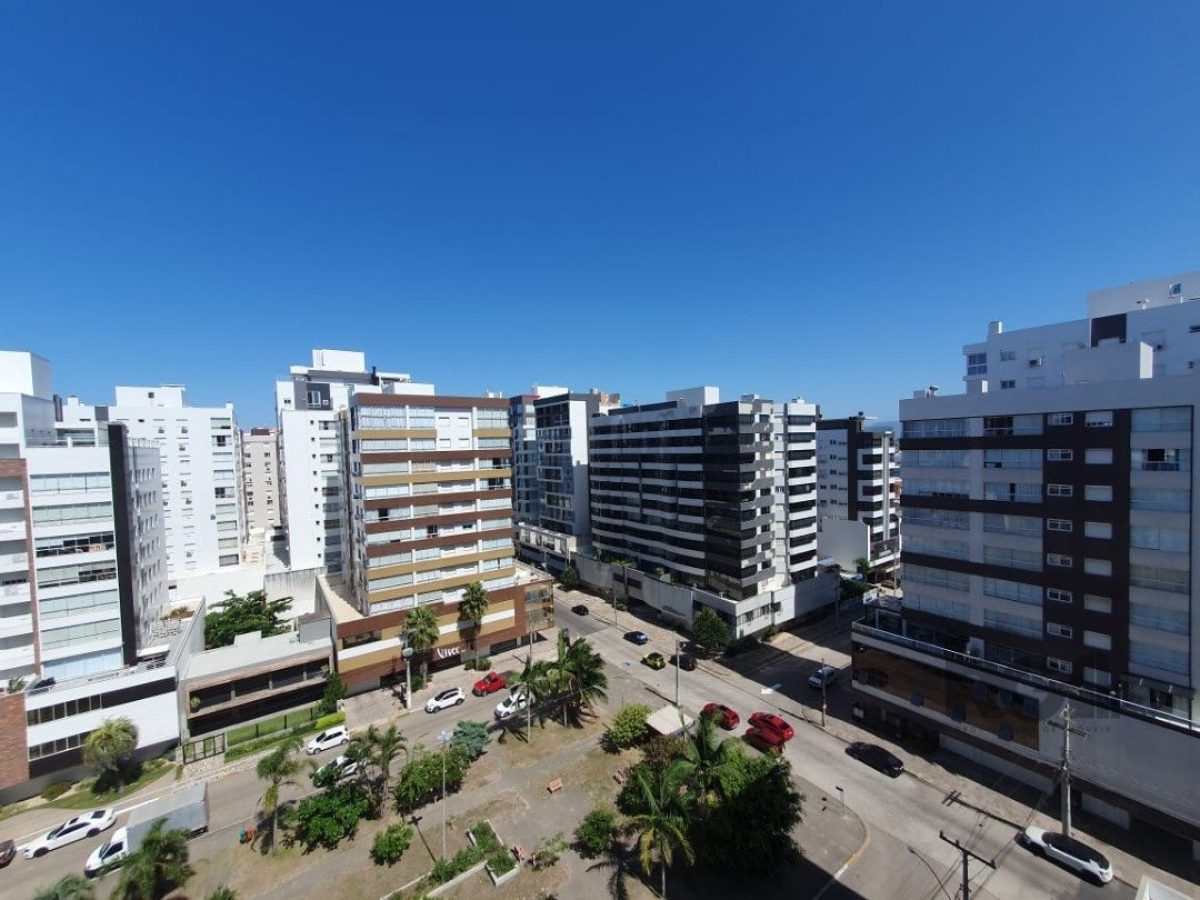 Apartamento à venda com 146m², 3 quartos, 1 suíte, 2 vagas no bairro Navegantes em Capão da Canoa - Foto 1